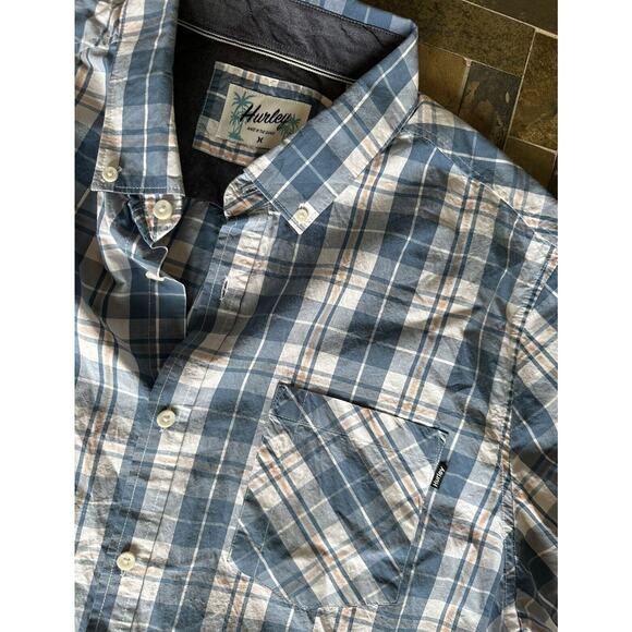 Hurley Men's Short Sleeve Plaid Button Up Shirt Size XL - Picture 1 of 8